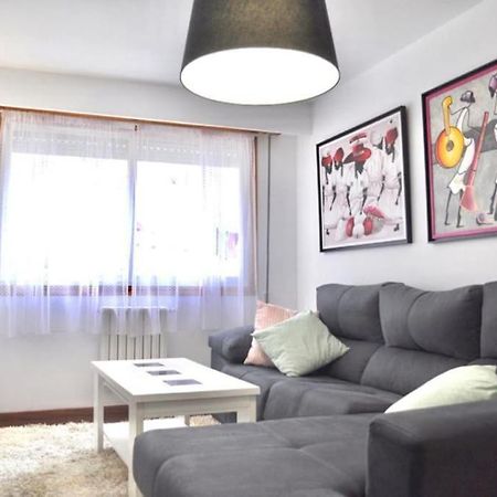 Curros Enriquez Rd, Centrico, Plaza Garage Apartment Ourense Exterior photo